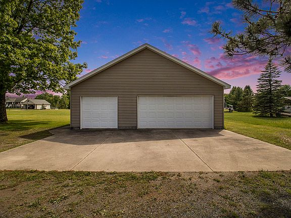 4th image of 7398 W Cedar Dr