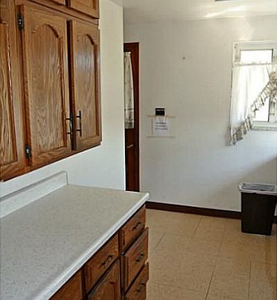 5th image of 464 Lincoln Ave
