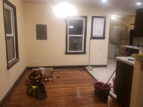 4th image of 2109 NE 20th St