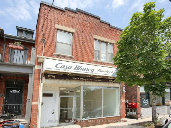 1576 Dupont St, Toronto, ON M6P 3S6