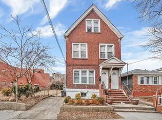 13322 233rd St, Jamaica, NY 11422