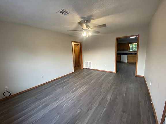 2nd image of 200 Folsom St APT A4