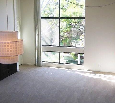 2nd image of 1414 Greenfield Ave APT 301