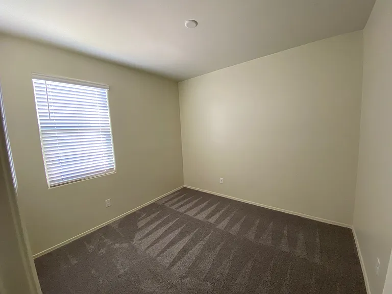 30651 W Amelia Ave — Photo 6