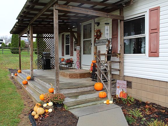 5th image of 54 Grouse Hollow Ln