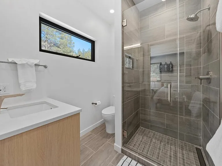 19 Willow Ave — Photo 17