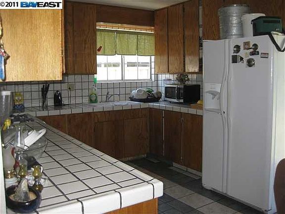 5th image of 1723 Sageland Dr