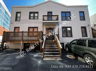 1113-1115 W Patterson Ave #1113-2W, Chicago, IL 60613