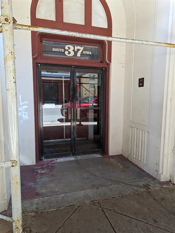 2 bed, 1.0 bath, $1,400 — Photo 1