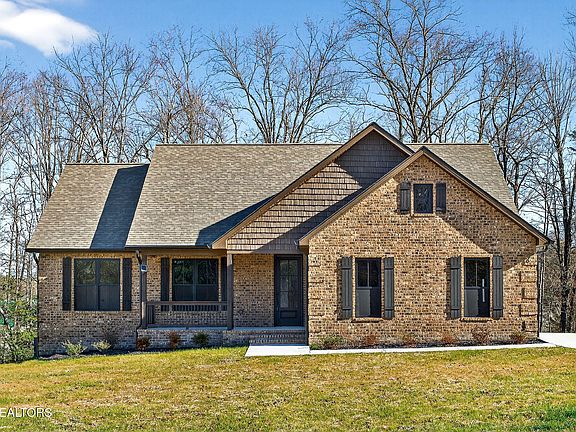 3rd image of 6 Riverchase Dr