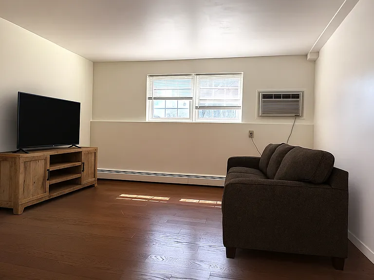 351 Hildreth St #11 — Photo 15
