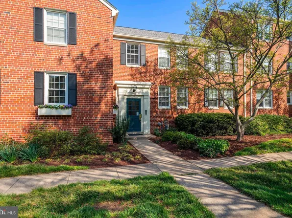 6706 W Wakefield Dr APT A2, Alexandria, VA 22307