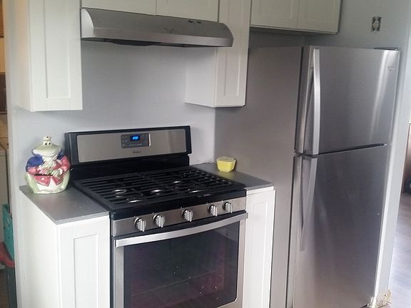 5th image of 424 E Wright Ave
