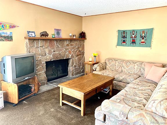 5th image of 114 S Holman Way