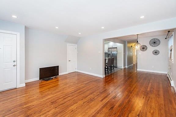 4th image of 230 Avenue A #1