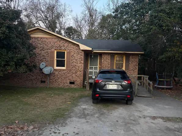 323 Edward Ave., Darlington, SC 29532