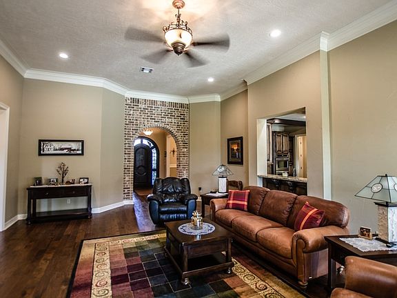 5th image of 3555 Caffin Dr