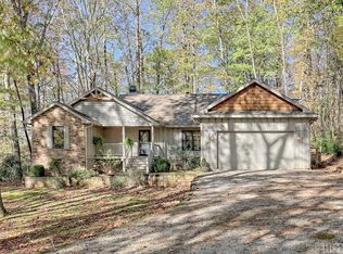 1406 Black Oak Dr, Sapphire, NC 28774