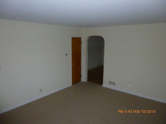 5th image of 3887 Pleasant Ave