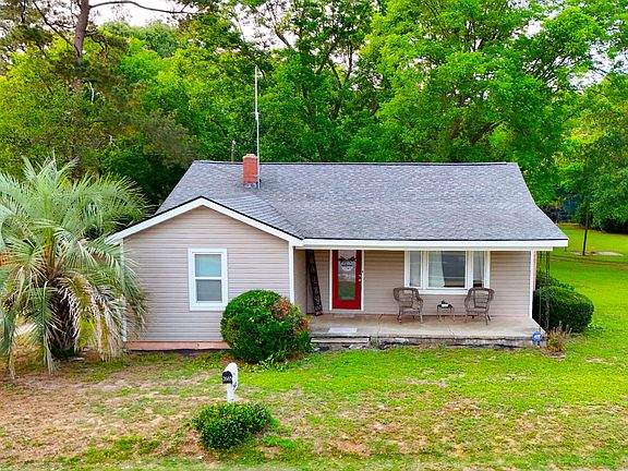 2nd image of 2665 McCrays Mill Rd