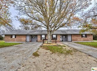 1117 Silent Valley Rd, Lockhart, TX 78644