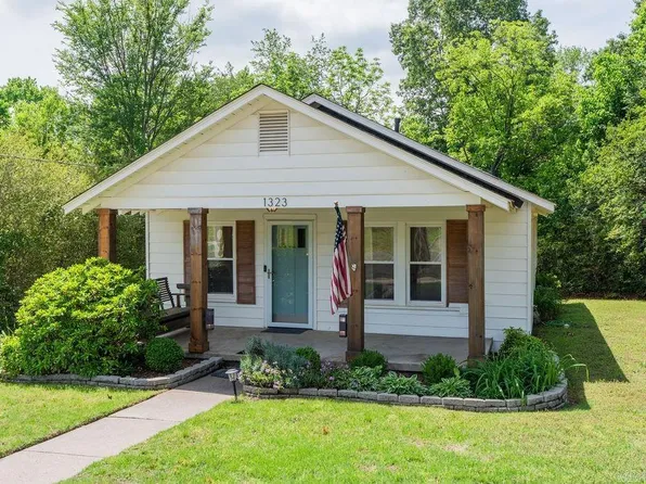 1323 W Searcy St, Heber Springs, AR 72543