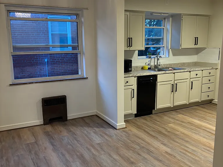 1136 Betty Ln #2 — Photo 7
