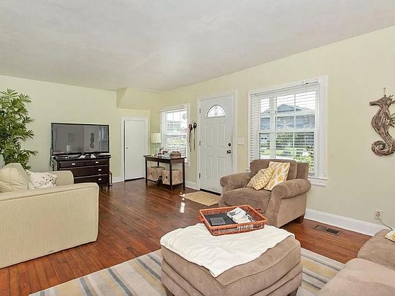 Main living room with large closet