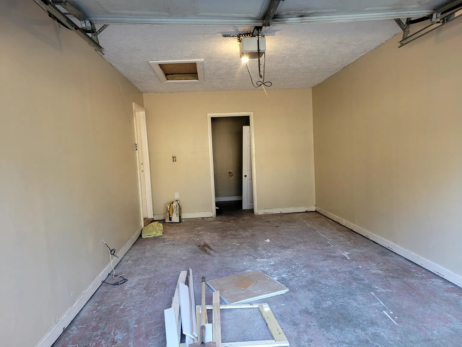 3 bed, 1152 sqft, $1,600 — Photo 4