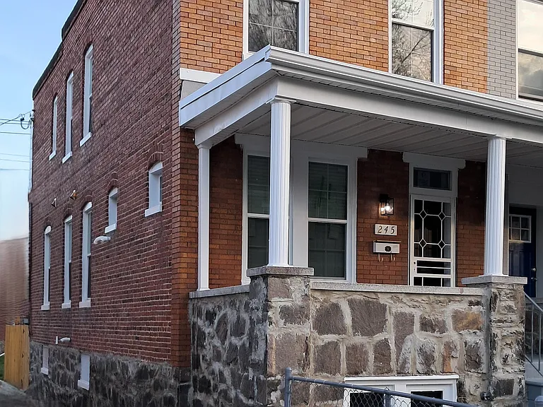 245 N Monastery Ave — Photo 1