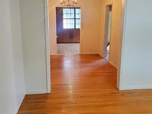 2nd image of 508 Elmeer Ave
