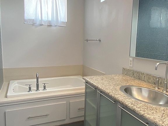 2nd image of 4108 Lillian St Unit D