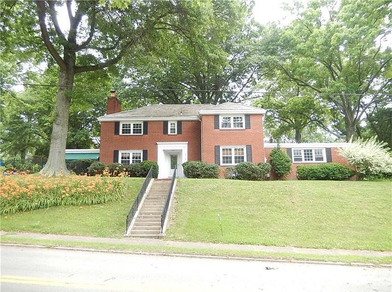 1st image of 215 Clopper St