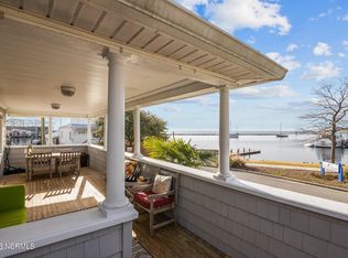 502 S Water St, Oriental, NC 28571