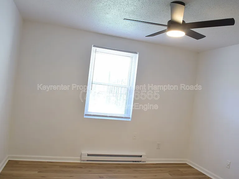6249 Alexander St #F — Photo 17