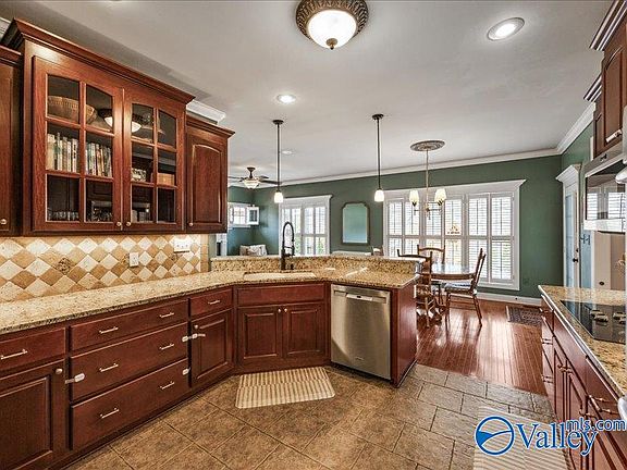 4th image of 6700 Hampton Bend Cir SE