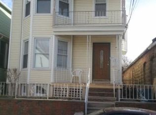 10 Hinsdale Pl, Newark, NJ 07104