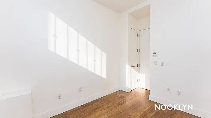 Rented by Nooklyn NYC LLC | media 23