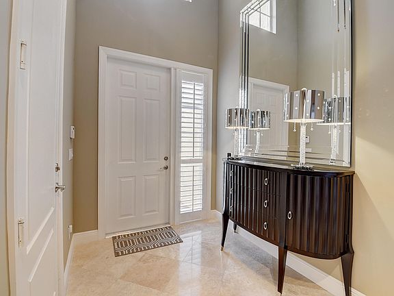 3rd image of 5645 NE Trieste Way