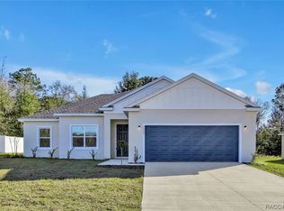 9215 N Commodore Dr, Citrus Springs, FL 34434