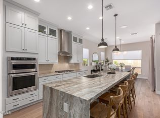 2830 E Crest Ln, Phoenix, AZ 85050