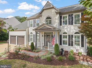 210 W Locust St, Occoquan, VA 22125