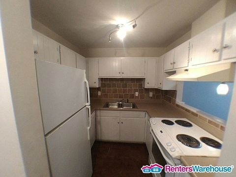 5th image of 28 Roffman Pl