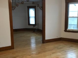 6 Courtland St APT 2, Worcester, MA 01602