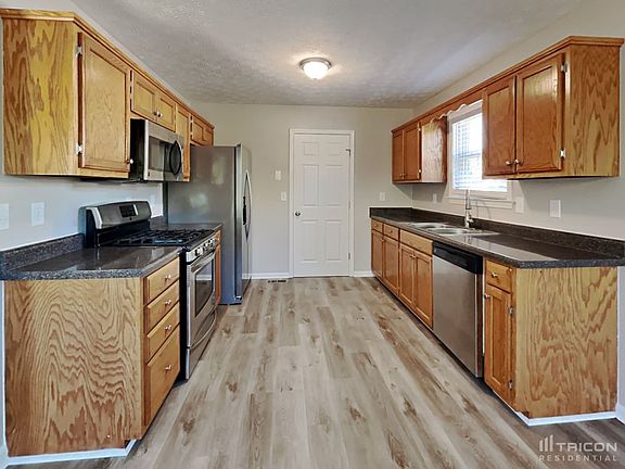 5th image of 108 Cambridge Dr
