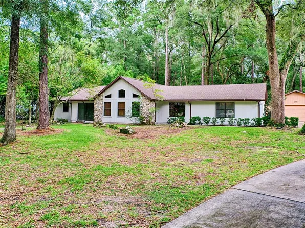 615 SW 80th Dr, Gainesville, FL 32607