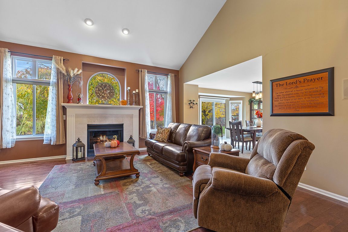 next background image