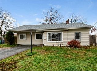 66 Wyoming Ave, Warwick, RI 02888