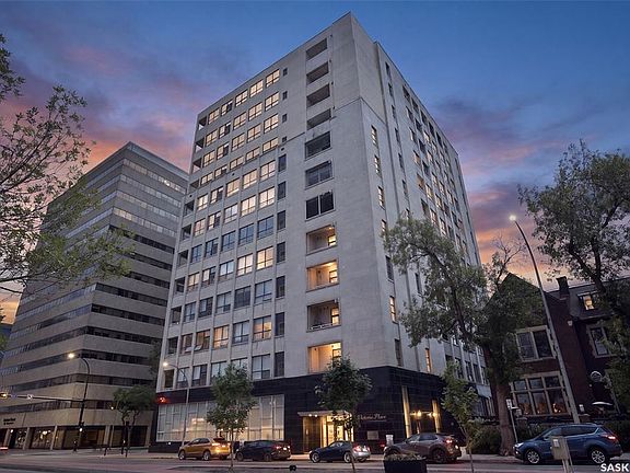 2nd image of UNIT 805-1901 Victoria AVENUE