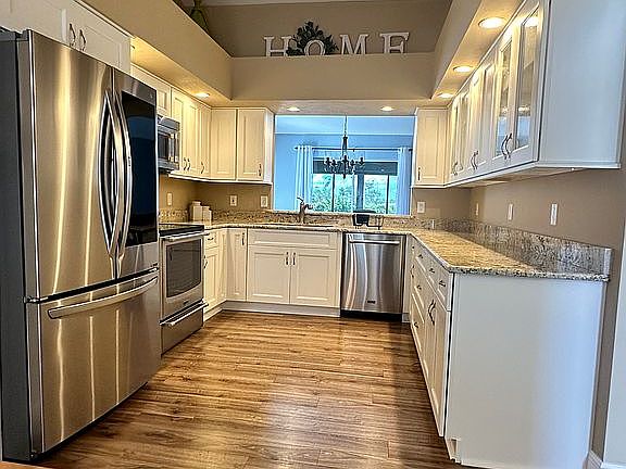 5th image of 2811 Corinthia Cir